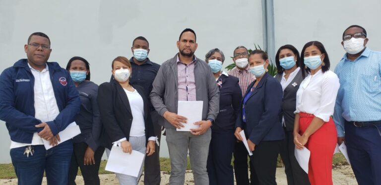 Directores de centros educativos exigen 60% de incentivos por complejidad de cargos